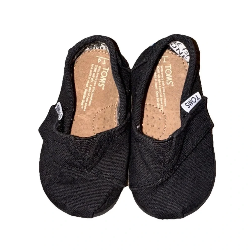 TOMS Black Canvas Baby Shoes Size T4 Toddler 4 Girls